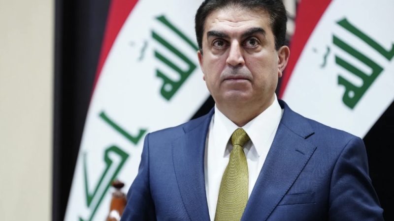 الأتروشي: رواتب موظفي الإقليم “خط أحمر” ولا يجوز ربطها بالخلافات المالية بين بغداد وأربيل