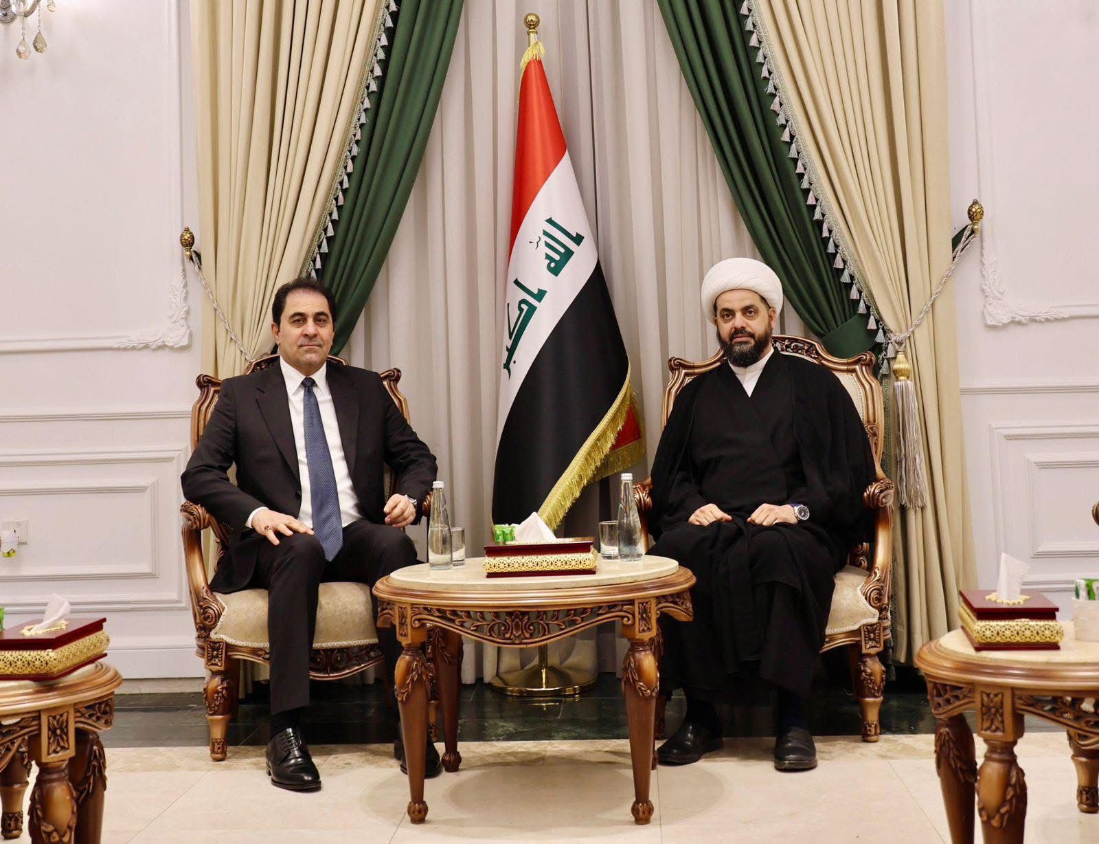 المندلاوي و الخزعلي يؤكدان على أهمية توحيد الجهود في دعم تنفيذ الخطط الحكومية لتجاوز التحديات