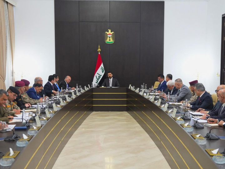 رئيس الوزراء يشدد على ضرورة أن لا يتجه التحرك الى صغار المفسدين ويترك المستويات الكبيرة