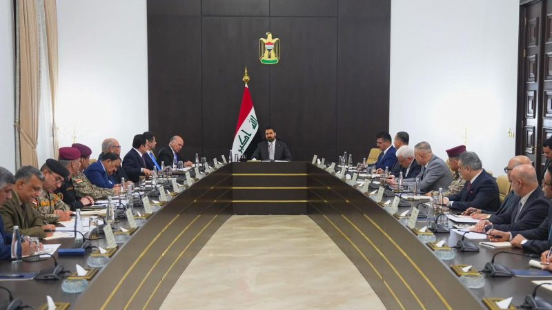 رئيس الوزراء يشدد على ضرورة أن لا يتجه التحرك الى صغار المفسدين ويترك المستويات الكبيرة