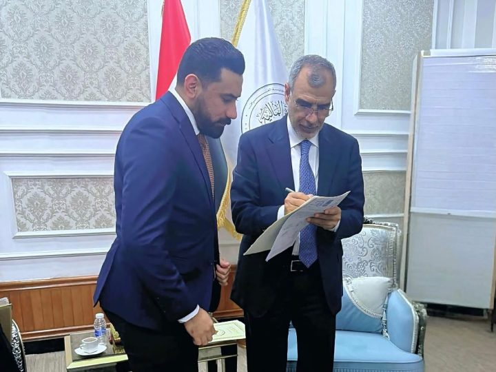 التربية النيابية تعلن تقديم مقترح إلى وزير المالية لإقرار موازنة مصغّرة لتثبيت العقود والأجراء اليوميين