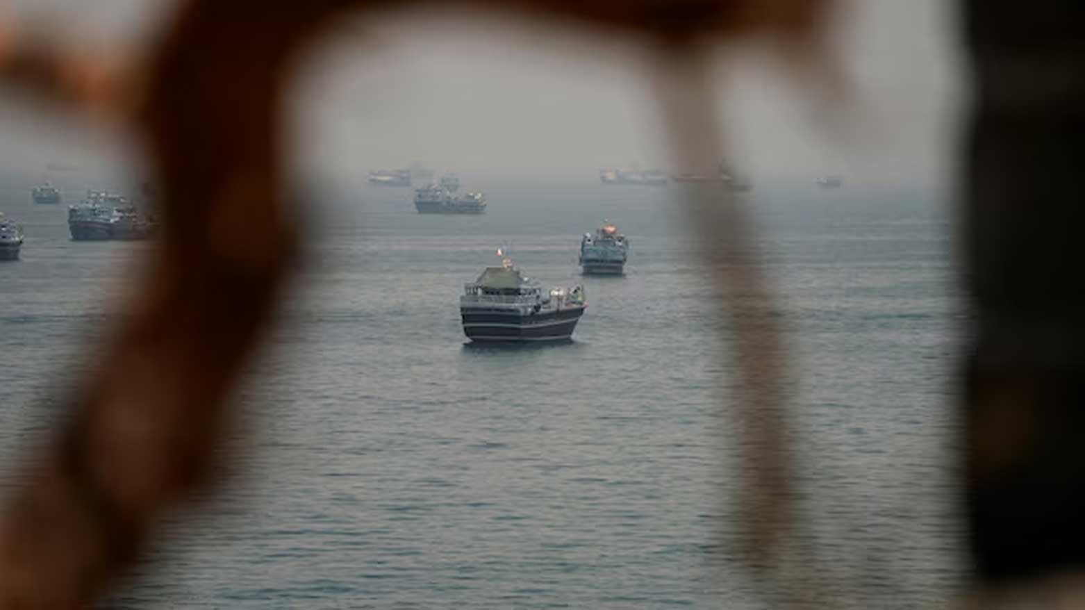 المنظمة البحرية الدولية: نحو 6 آلاف بحار عالقون في الخليج بسبب التصعيد في مضيق هرمز