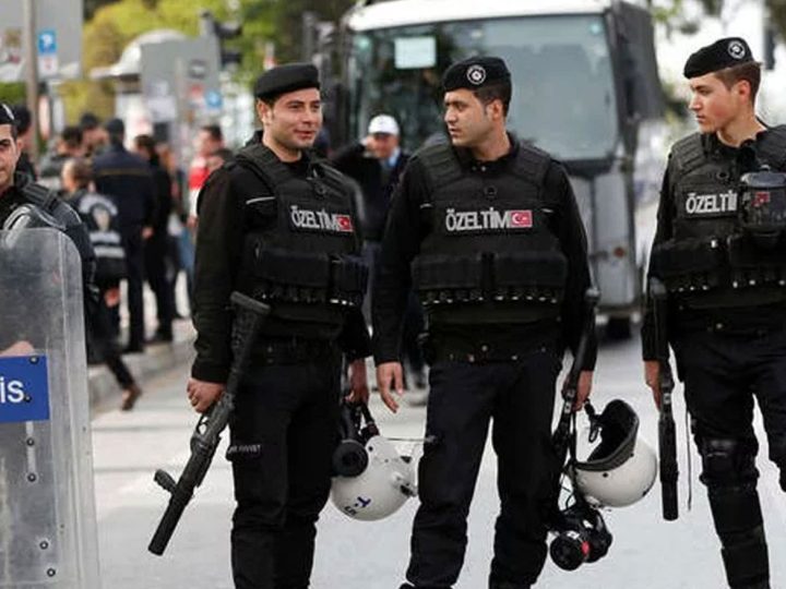 تركيا تُفرج عن عشرات المعتقلين على خلفية حملة “قمة الناتو”