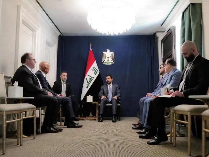 الزيدي وباراك يؤكدان أهمية دعم الجهود الرامية إلى تعزيز الأمن والاستقرار بالمنطقة