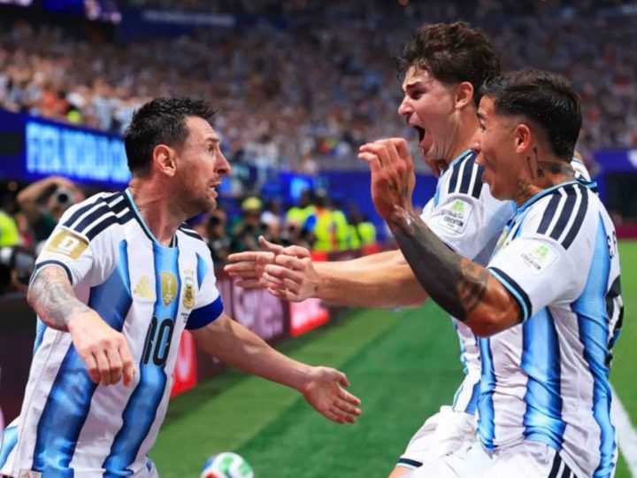 الأرجنتين تجهض حلم الفراعنة بريمونتادا نارية وتتأهل الى ربع نهائي كأس العالم