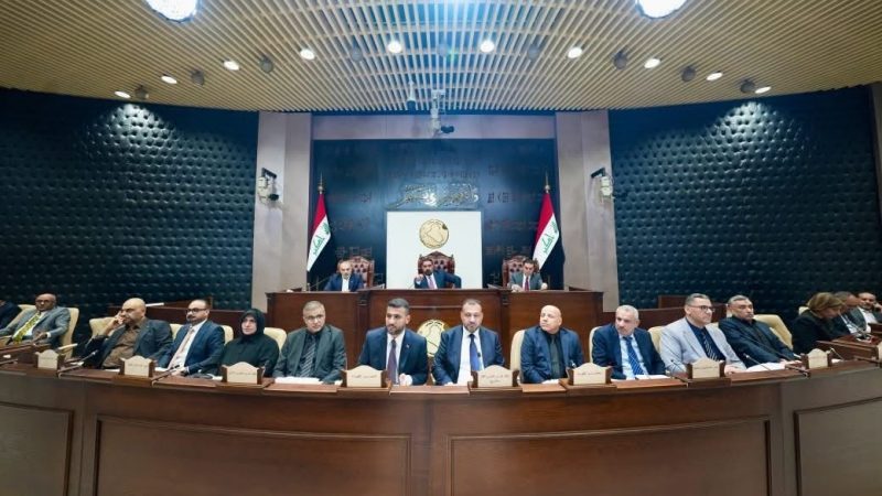 البرلمان يصوت على جملة توصيات بشأن ازمة الكهرباء ويحيلها إلى الحكومة