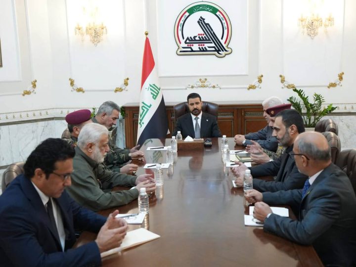 الزيدي يزور مقر هيئة الحشد الشعبي ويوجه بتكريم الشهداء ورعاية الجرحى