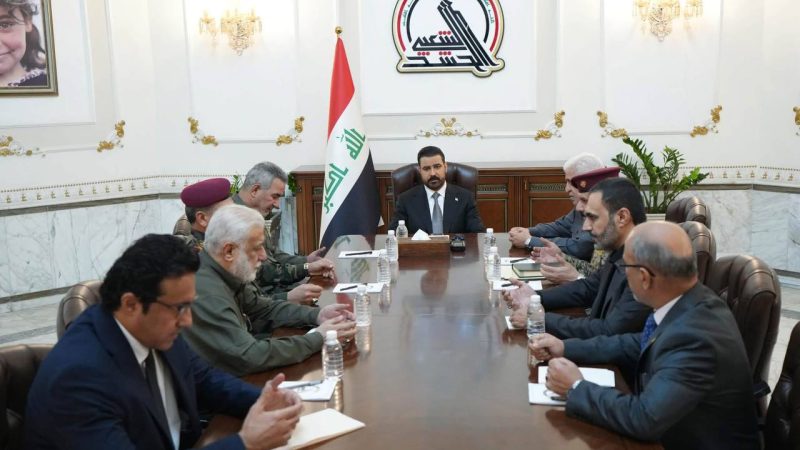 الزيدي يزور مقر هيئة الحشد الشعبي ويوجه بتكريم الشهداء ورعاية الجرحى