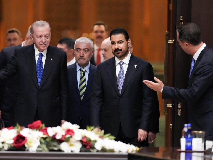 الزيدي وأردوغان يرعيان توقيع عدد من مذكرات التفاهم المشتركة