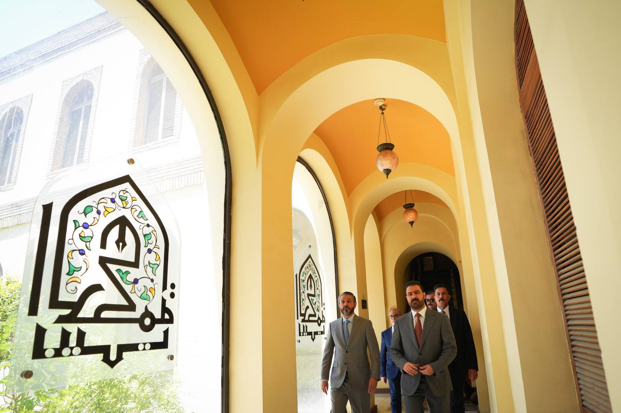 رئيس الوزراء يؤكد دعم إعادة تفعيل دور بيت الحكمة كمنصة للفكر والثقافة