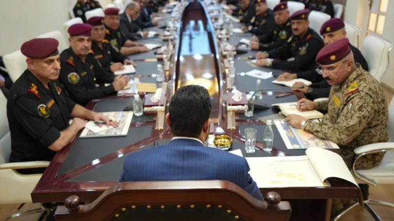 الزيدي يوجه بتوفير احتياجات جهاز مكافحة الإرهاب من الأسلحة والتجهيزات اللازمة