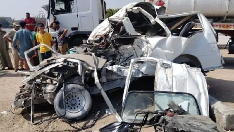 18 قتيلا غالبيتهم أطفال في اصطدام شاحنتي نقل عمال في مصر