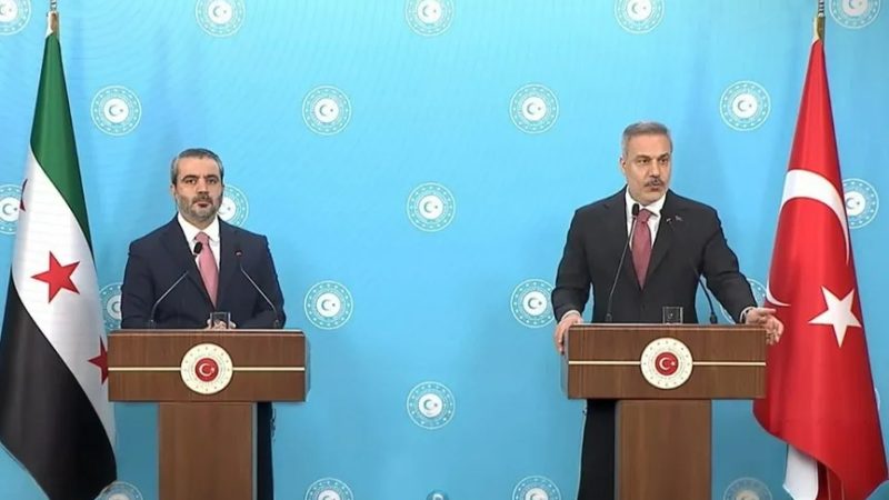 سوريا وتركيا تتفقان على دعم العراق ولبنان في “حصر السلاح بمؤسساتهما الوطنية”
