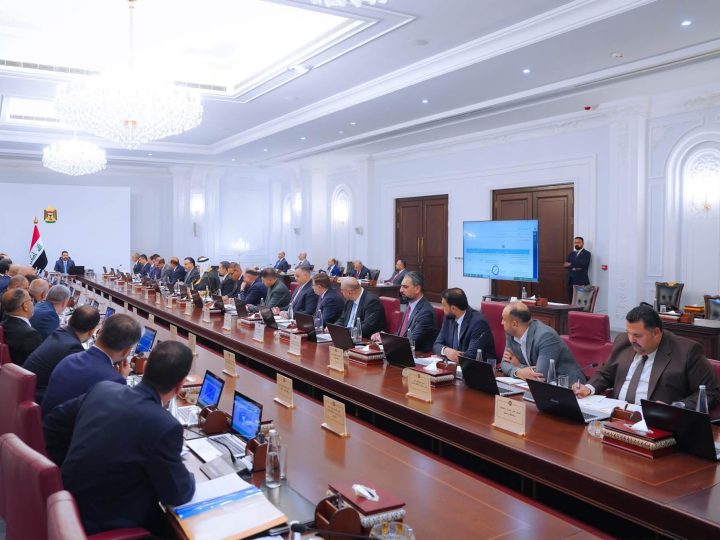 الزيدي يوجه بإطلاق الاجراءات التنفيذية لمشروع مليون قطعة أرض بالمحافظات التي استكملت تخصيص المواقع