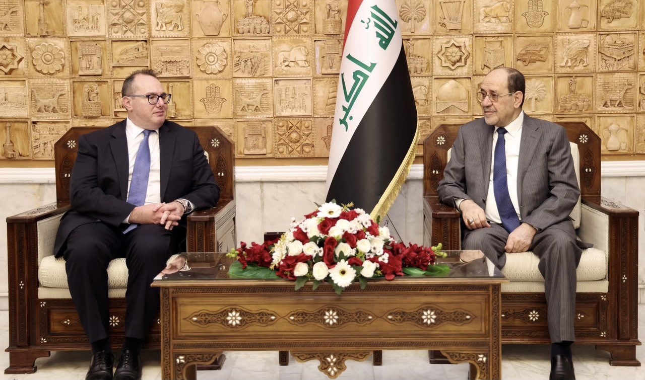 المالكي للقائم بالأعمال الأمريكي: الإطار التنسيقي شكّل لجنة لحصر السلاح بيد الدولة