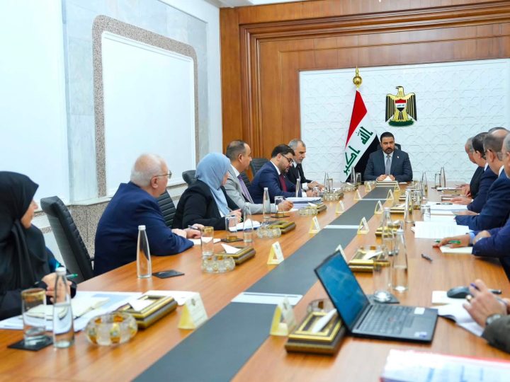 الزيدي يترأس جلسة المجلس الأعلى للاستقرار المالي والنقدي ويبحث اليات توفير السيولة ودعم مسارات الاصلاح