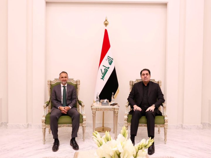 المندلاوي يبحث مع السفير البريطاني جهود خفض التصعيد ومنع اتساع الازمات