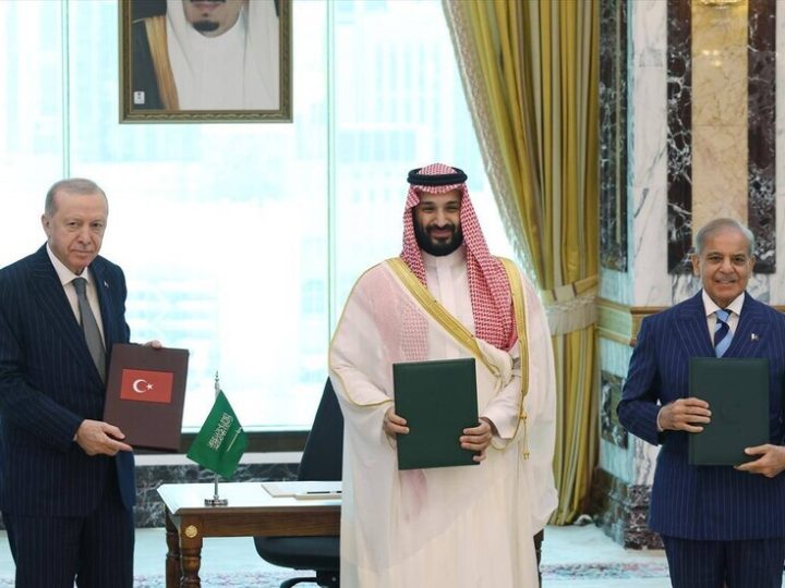 اتفاق مكة للدفاع المشترك: أي هجوم مسلح على أي دولة يعد هجوما على الدول الثلاث جميعها