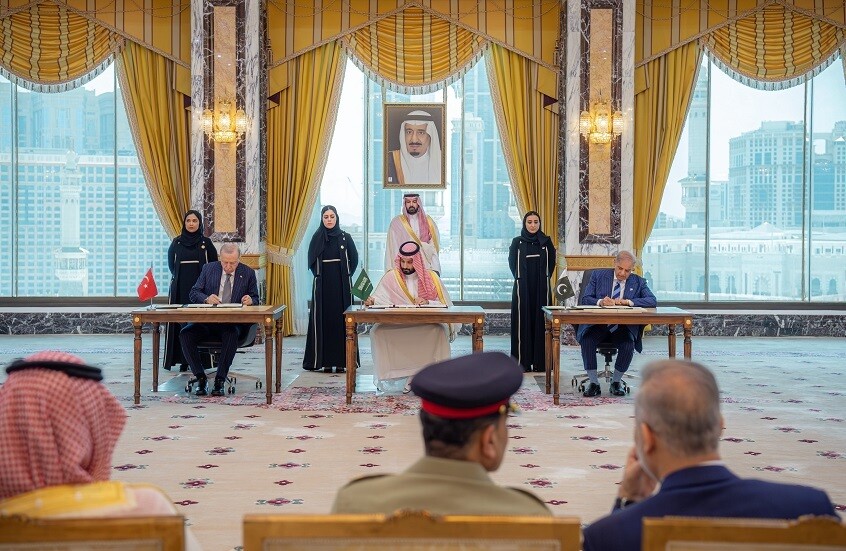 لماذا غابت مصر عن اتفاقية مكة للدفاع المشترك؟.. خبراء يفسرون حسابات القاهرة