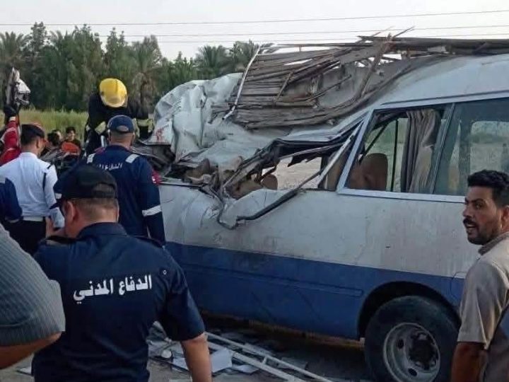 مصرع عقيد ومنتسب بالداخلية وإصابة زوار ايرانيين بحادث مروع على طريق العزيزية