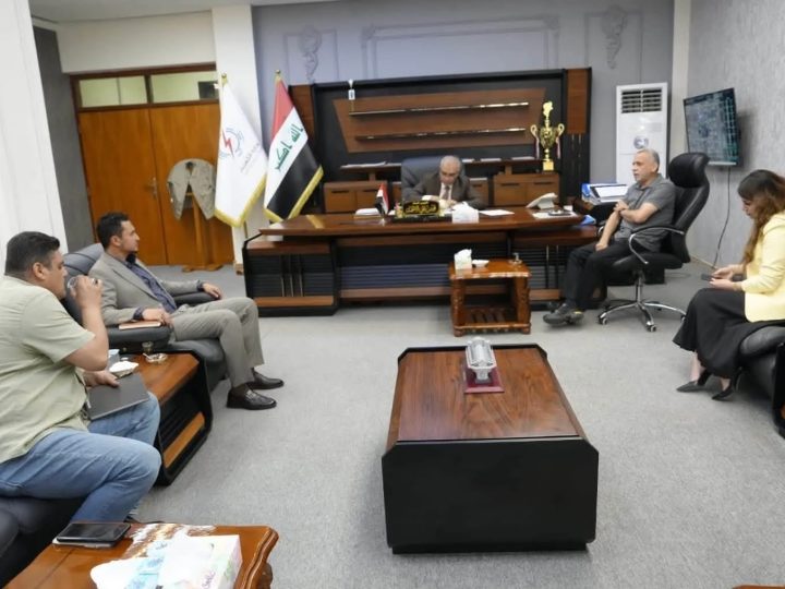 الكهرباء تبحث مع توتال إنجاز مشروع شمس البصرة لإضافة 1000 ميكاواط للشبكة الوطنية