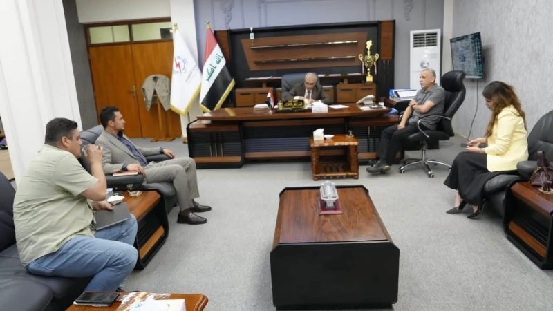 الكهرباء تبحث مع توتال إنجاز مشروع شمس البصرة لإضافة 1000 ميكاواط للشبكة الوطنية
