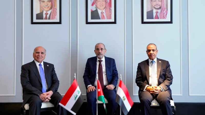 العراق يبحث التعاون الثلاثي مع الأردن ومصر بشأن مشاريع النفط والربط الكهربائي