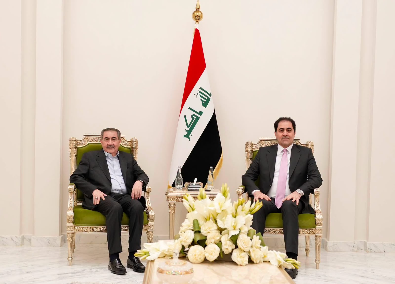 المندلاوي والديمقراطي الكردستاني يشددان على أهمية تنسيق المواقف لمواجهة التحديات