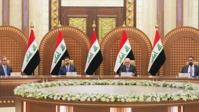 اجتماع إدارة الدولة يناقش قضايا الأمن ومكافحة الفساد الإداري المعروضة على القضاء