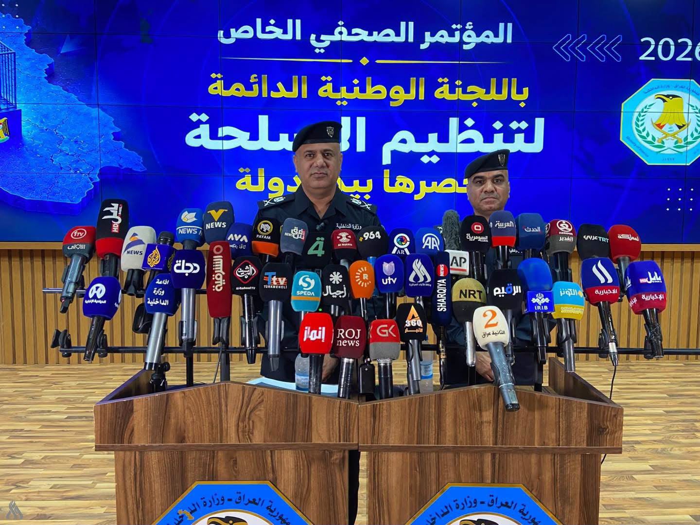 الداخلية: انشأنا بنك معلومات لحصر السلاح وأغلقنا 71 مقراً وهمياً يدعي الصلة بالحشد