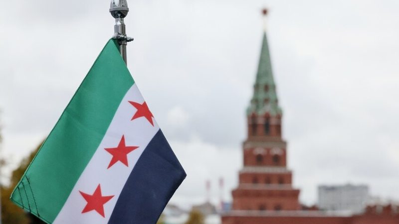 سوريا تعلن التوصل إلى مذكرة تفاهم مع روسيا بشأن المواقع العسكرية في حميميم وطرطوس