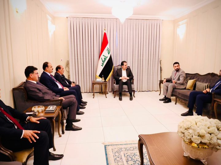 المندلاوي يبحث مع وفد نادي المعلمين سبل دعم الطاقات الشبابية في المدارس