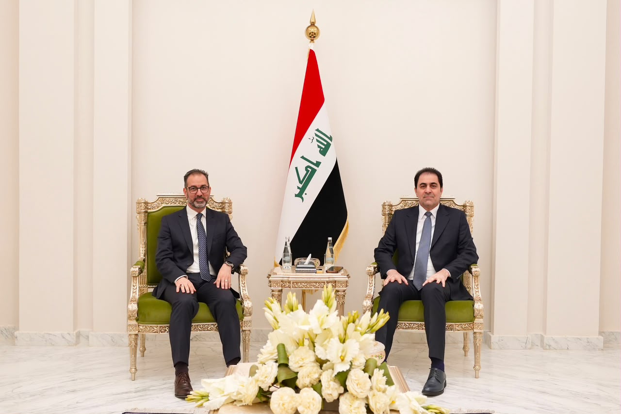 المندلاوي يلتقي العنبوري بعد توليه وكالة الخارجية للشؤون الادارية: بناء دولة المؤسسات تتطلب وجود الكفاءات الوطنية