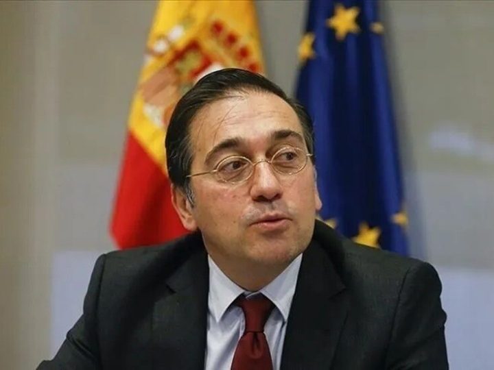وزير الخارجية الإسباني: غالبية المهاجرين الذين تسللوا إلى سبتة عادوا إلى المغرب