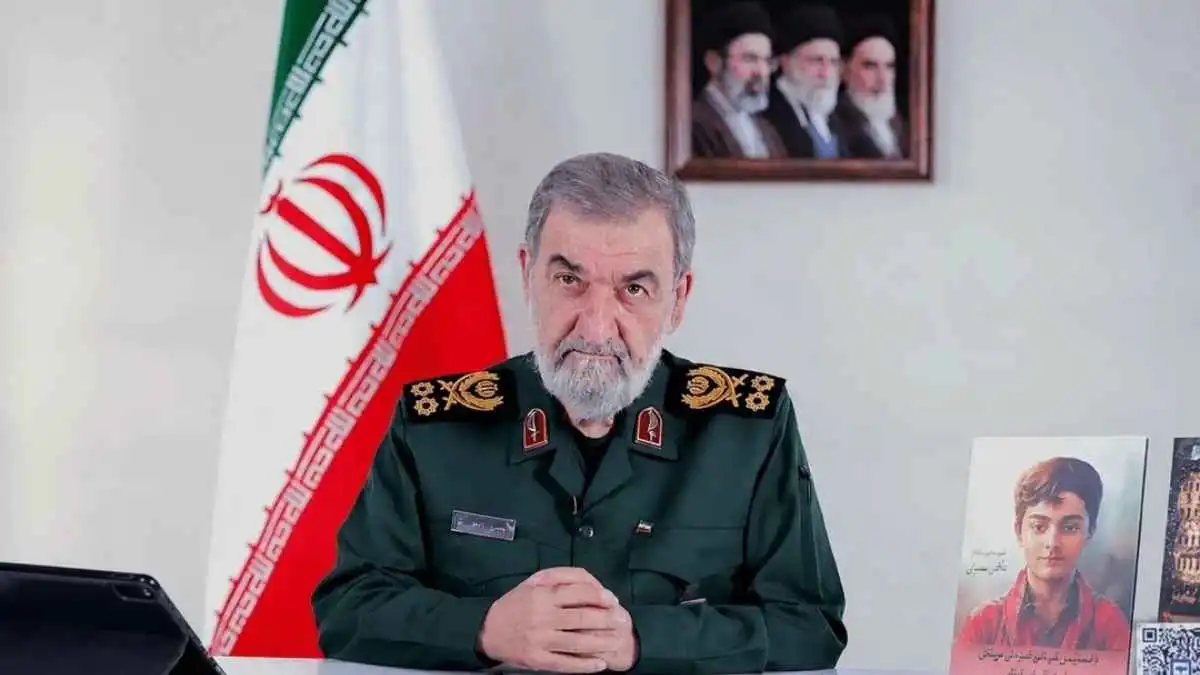 السيد خامنئي يعيّن رضائي ممثلاً له في المجلس الأعلى للأمن القومي